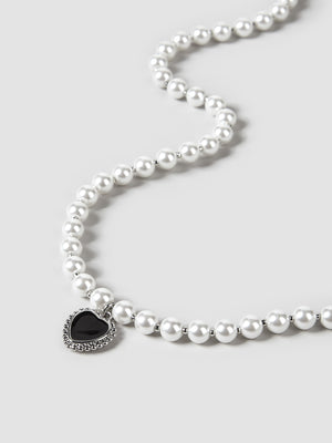 Black Heart Pearl Necklace